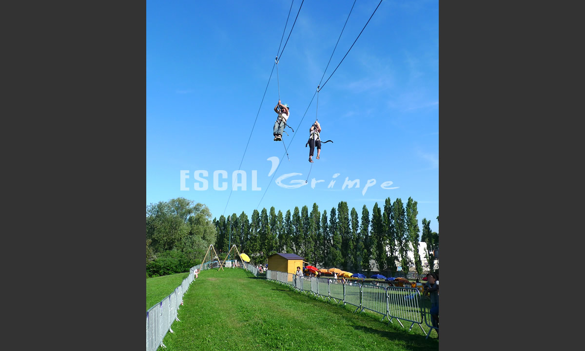 ESCAL Grimpe Parcours Aventure Tyrolienne en exterieur2.jpg