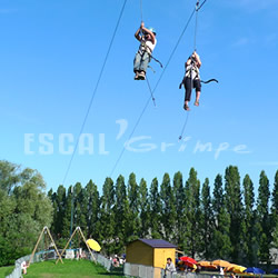 ESCAL Grimpe Parcours Aventure Tyrolienne en exterieur2.jpg